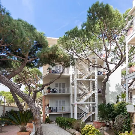 Aromar Apartment
