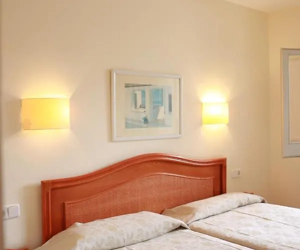 Aromar Apartment *